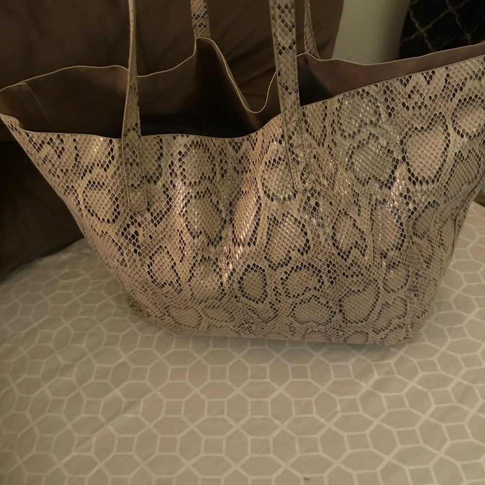 Elegant Snake Print Tote Bag